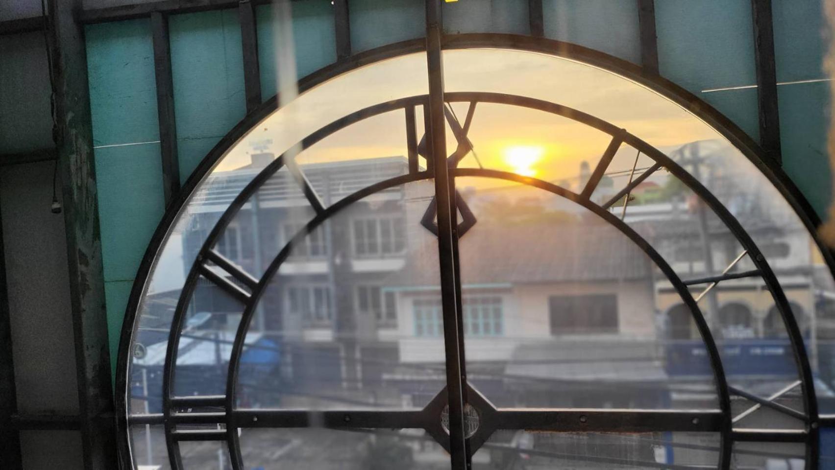 Terminal58Hostel@Town Ban Lo Long Екстериор снимка